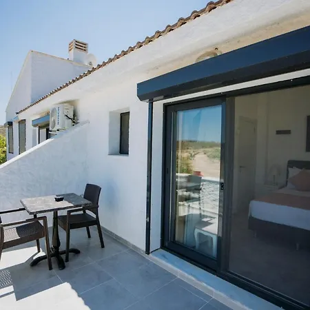 Ali Baba Ciftligi Bed & Breakfast Alaçatı