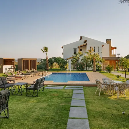 Ali Baba Ciftligi 4* Алачати